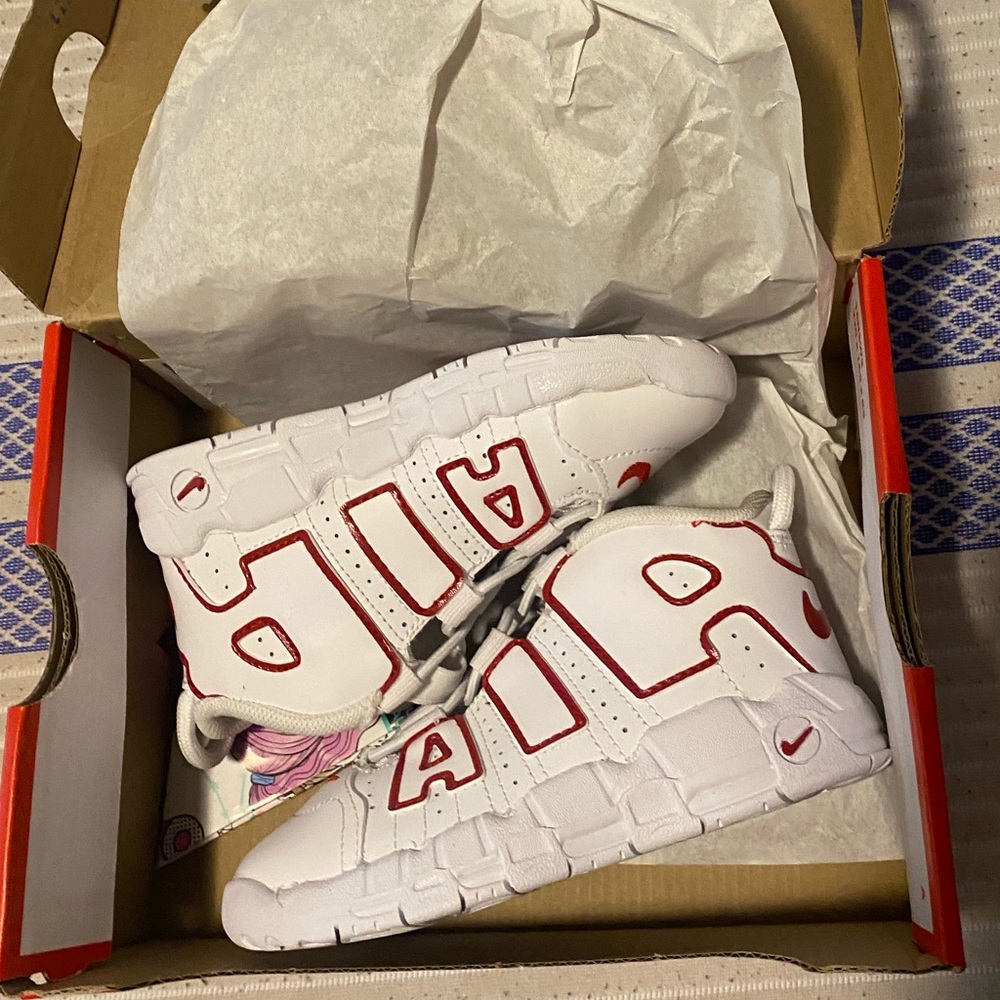 Nike uptempo sneakers
